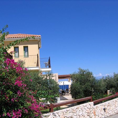 Livadaki Village Hotel Skala  エクステリア 写真