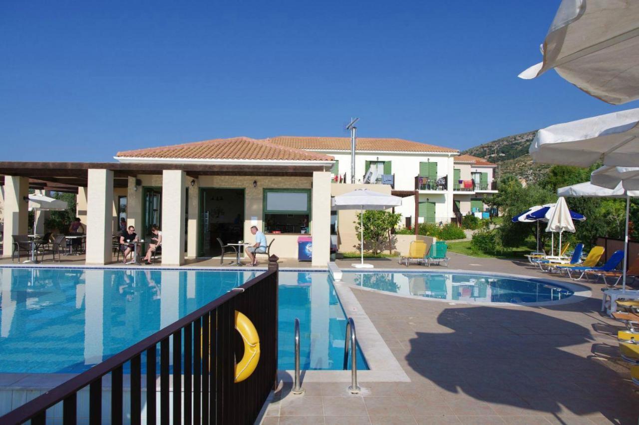 Livadaki Village Hotel Skala  エクステリア 写真