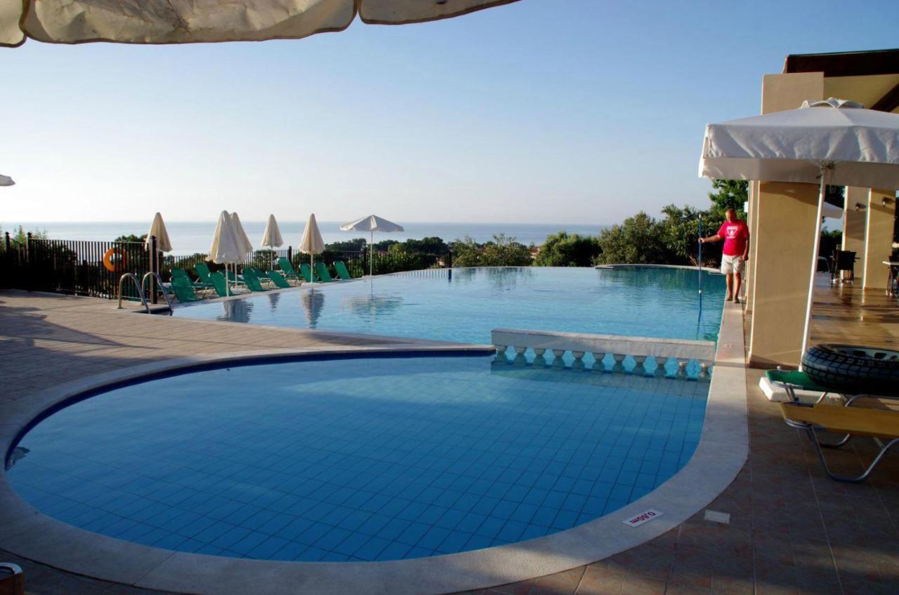 Livadaki Village Hotel Skala  エクステリア 写真