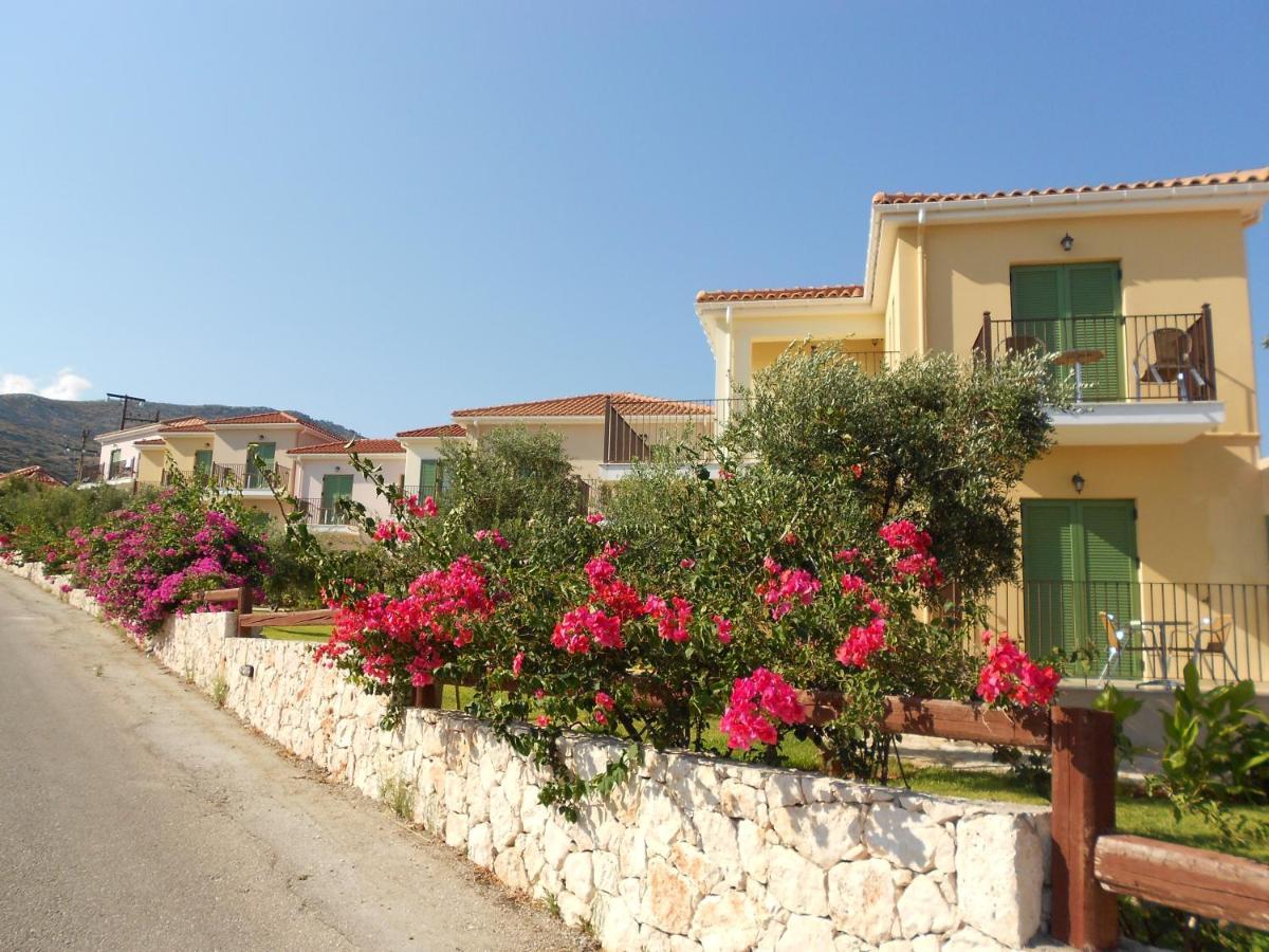 Livadaki Village Hotel Skala  エクステリア 写真