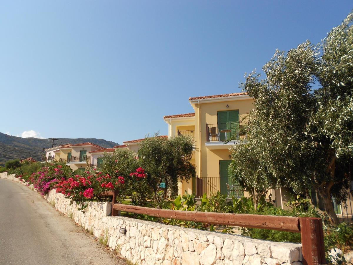 Livadaki Village Hotel Skala  エクステリア 写真
